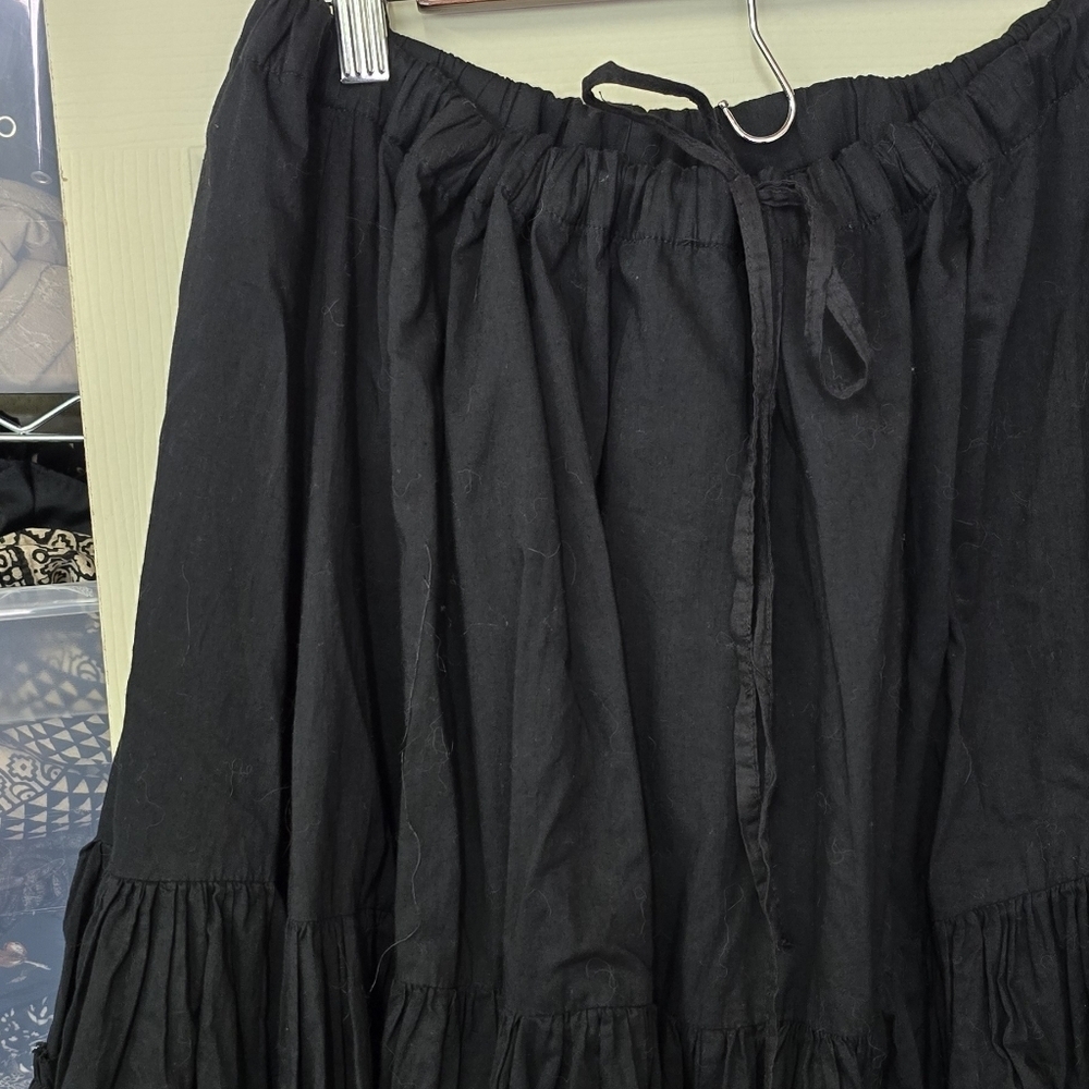 Venezia Vtg Black Tiered Ruffle A-Line Skirt Sz L - Picture 3 of 5